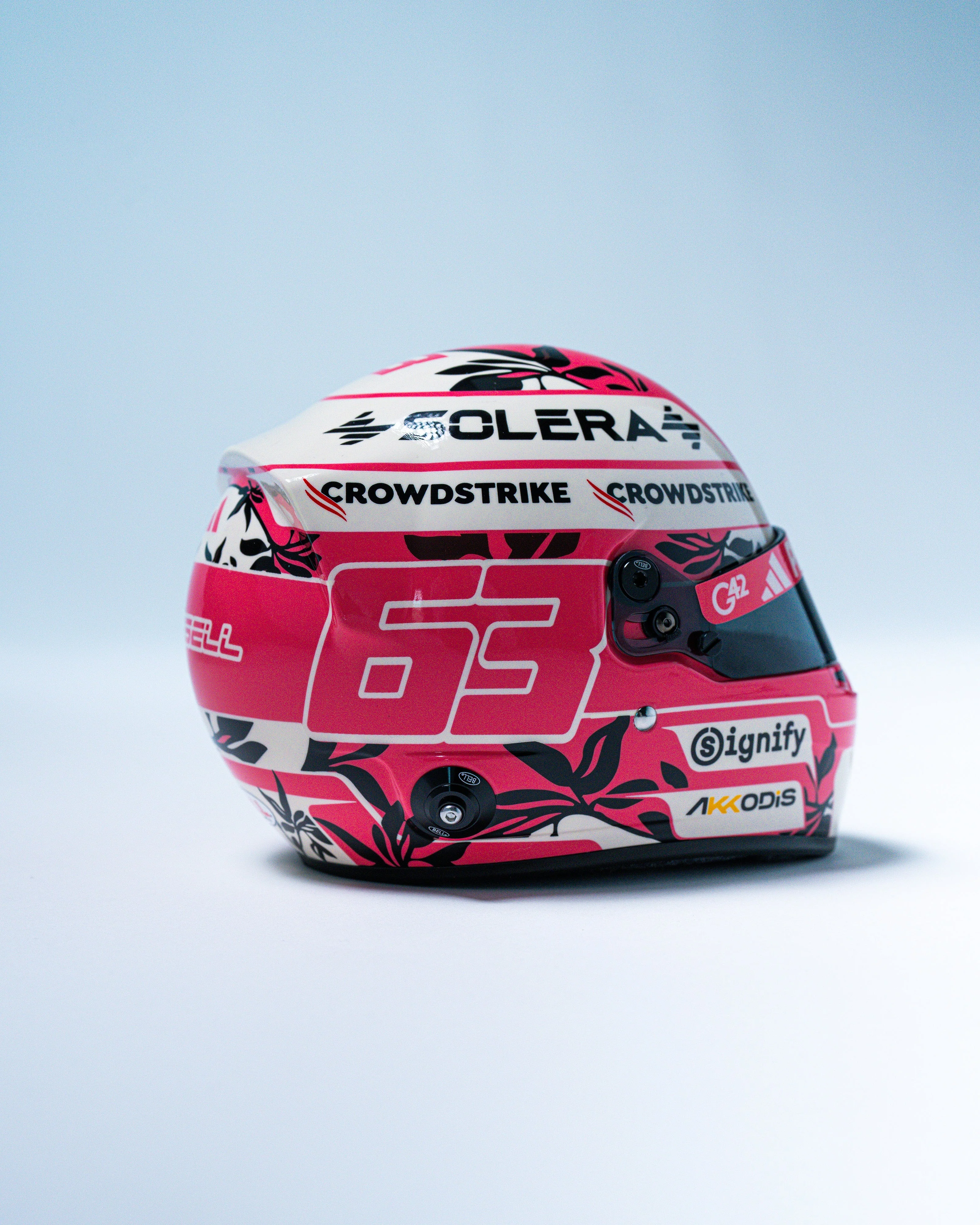 George Russell 2025 Miami Mini Bell Helmet Replica 1:2 - Image 4