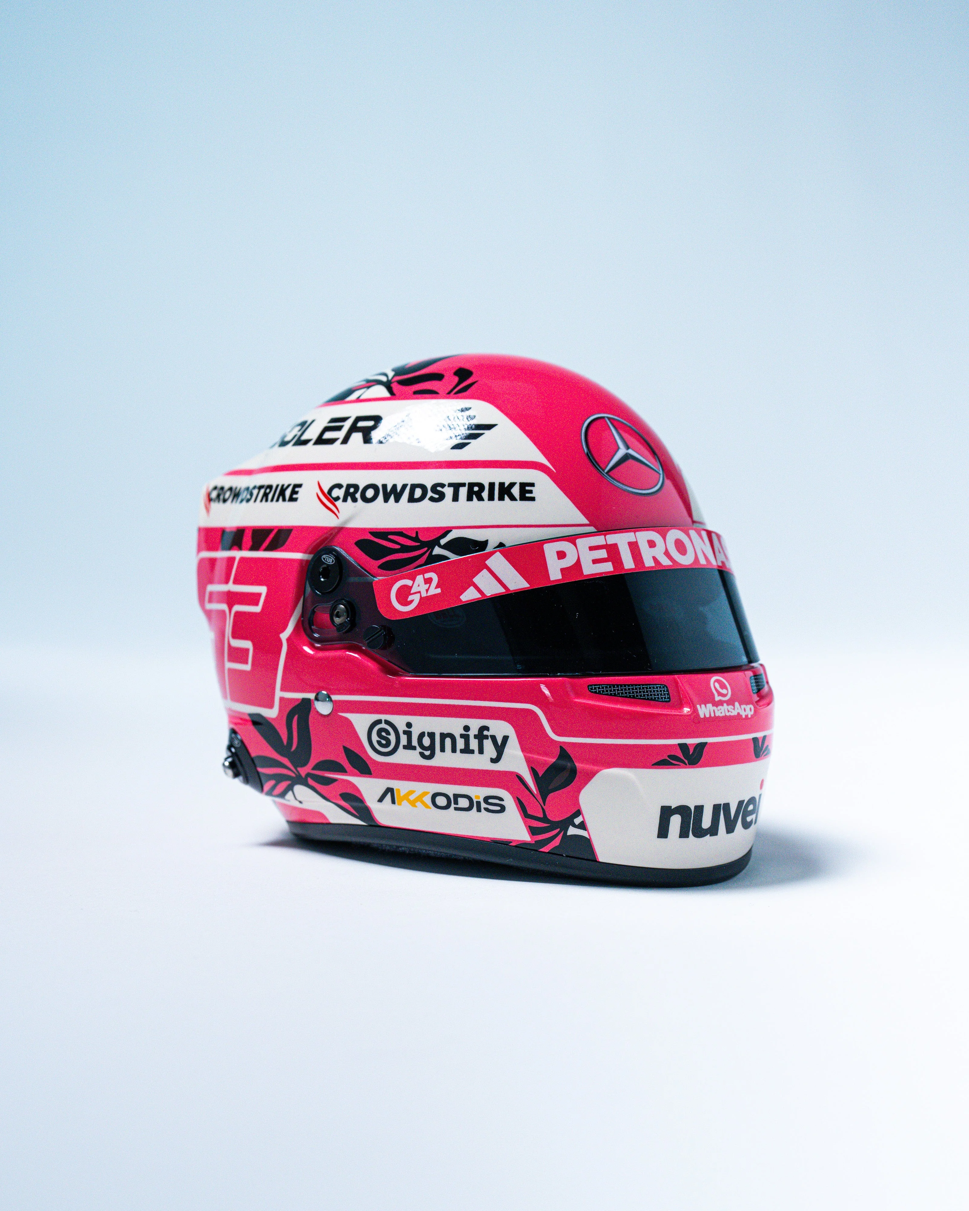 George Russell 2025 Miami Mini Bell Helmet Replica 1:2 - Image 5