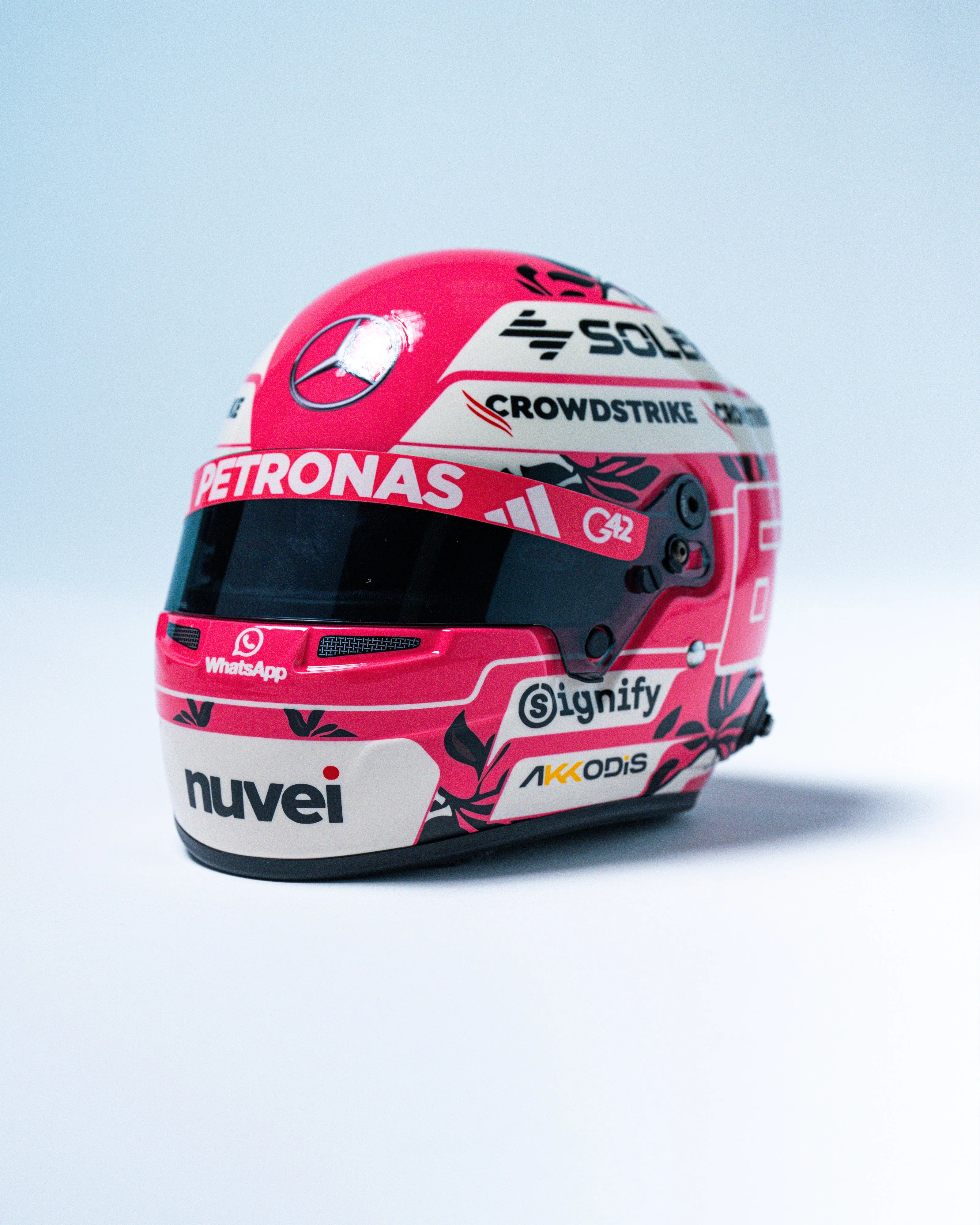 George Russell 2025 Miami Mini Bell Helmet Replica 1:2 - Image 7