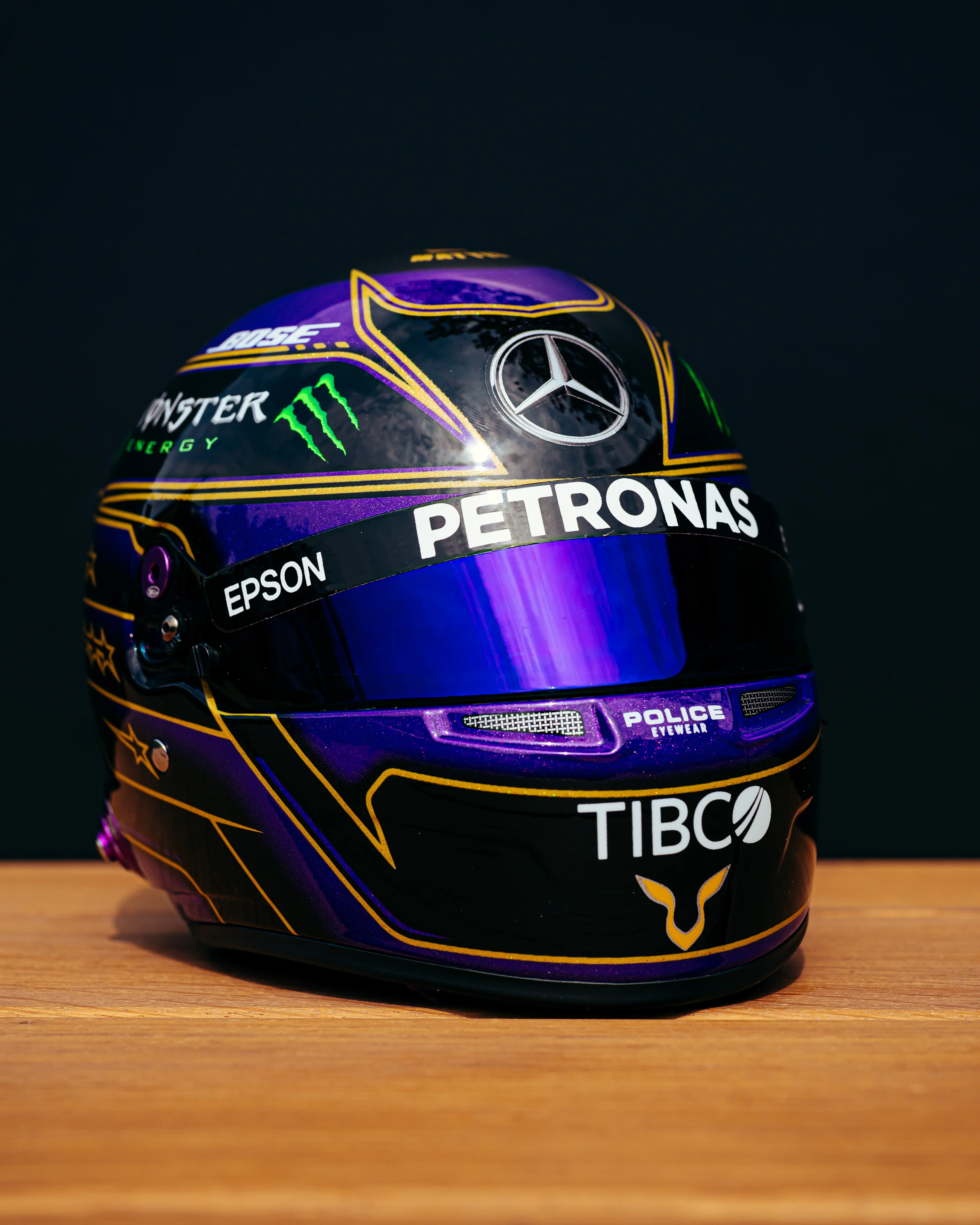 Lewis Hamilton Abu Dhabi 2020 Mini Bell Helmet Replica 1:2 - Image 3