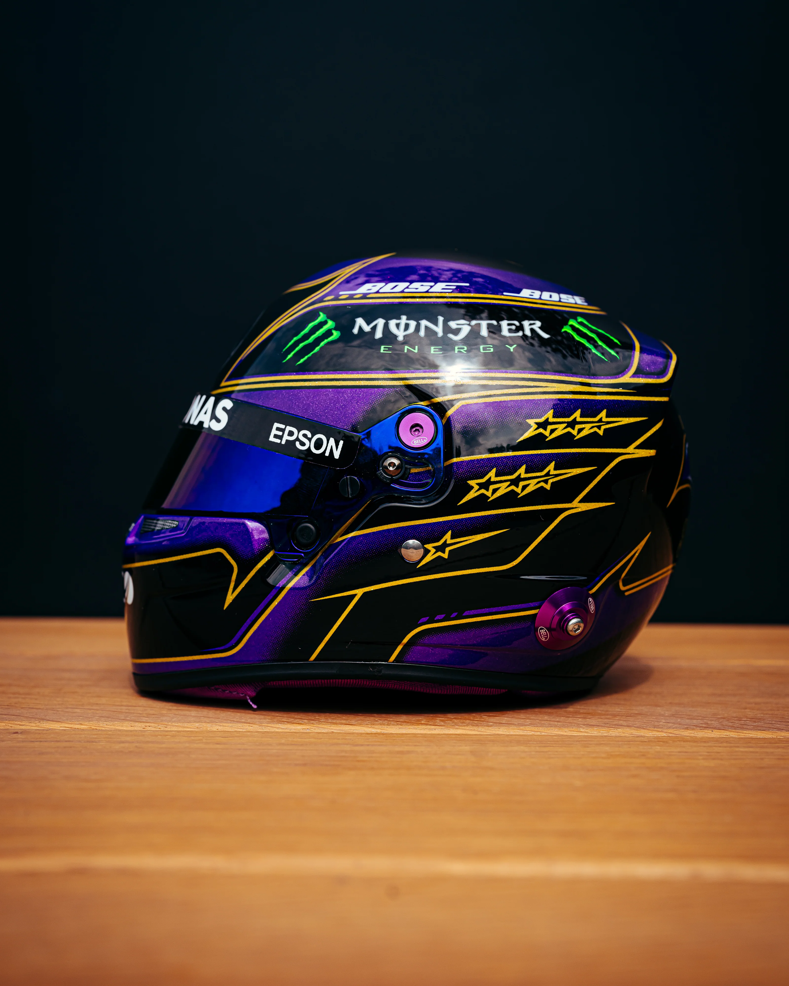 Lewis Hamilton Abu Dhabi 2020 Mini Bell Helmet Replica 1:2 - Image 4