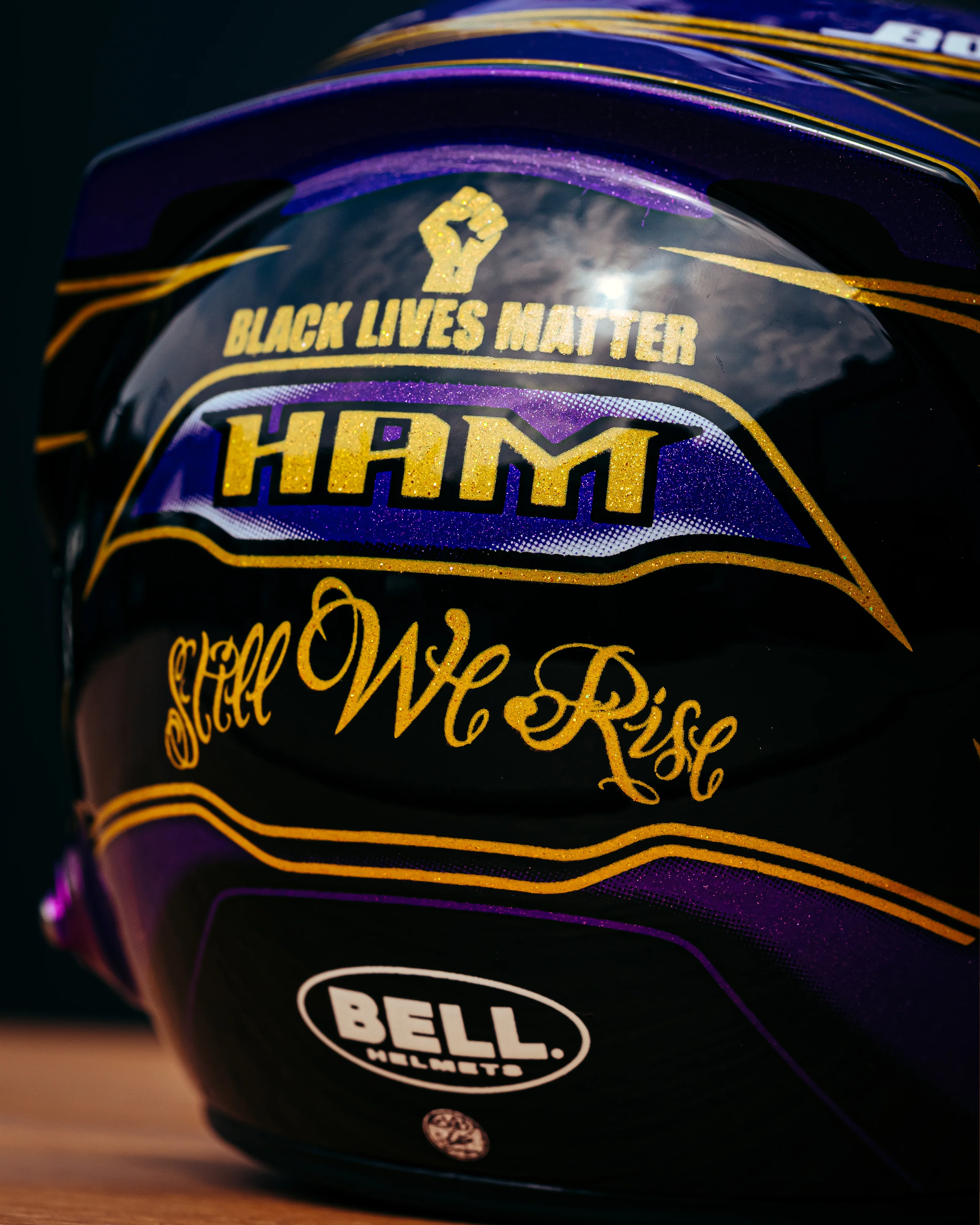 Lewis Hamilton Abu Dhabi 2020 Mini Bell Helmet Replica 1:2 - Image 7